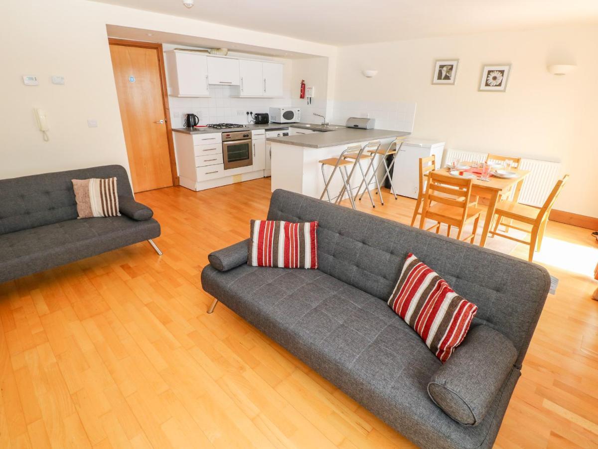 15 Sovereign House Lejlighed Milford Haven Eksteriør billede
